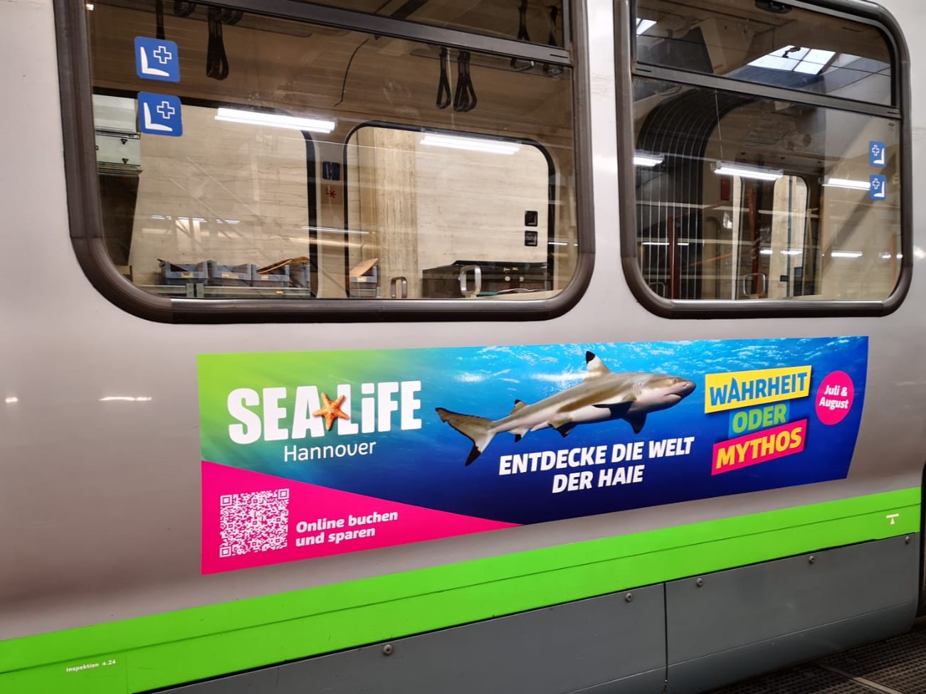 Event Banner auf Stadtbahn